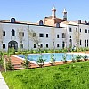 Luxurious residences in renovated mansion on Pellestrina island (Venice)
