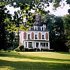 Elegantes Herrenhaus aus dem 19. Jahrhundert am Rande von Paris