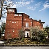 Neugotische Villa mit Park und Pool in der Nähe von Mailand